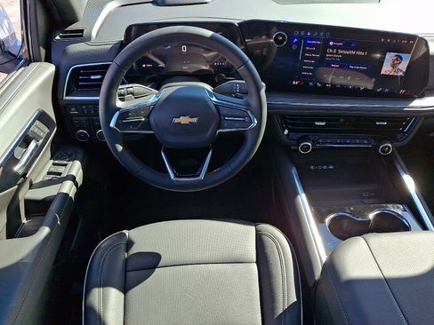 New 2026 Chevrolet Tahoe Premier w/ Sun And Tow Package AWD/4WD image 9