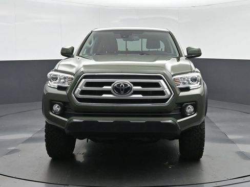 Used 2021 Toyota Tacoma SR5 w/ Trail Edition AWD/4WD image 2