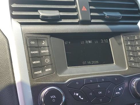 Used 2015 Ford Fusion SE FWD image 14