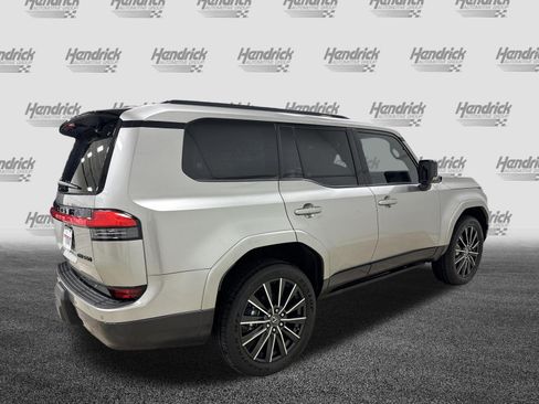 Certified 2025 Lexus GX 550 w/ Accessory Package (2T) AWD/4WD image 10
