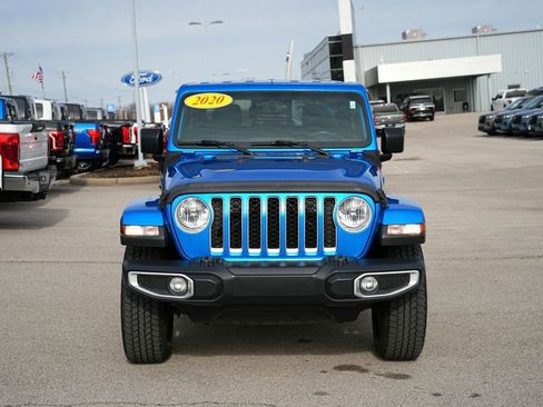 Used 2020 Jeep Gladiator Overland w/ Popular Equipment Package image 2