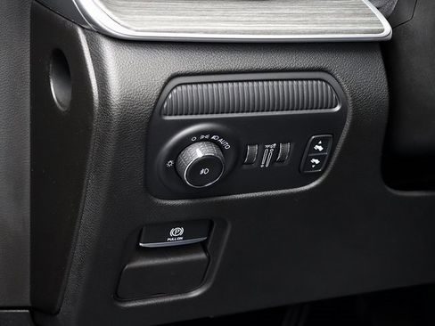 Used 2024 Jeep Wagoneer Series III image 26