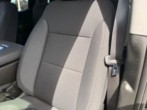 Used 2022 Chevrolet Silverado 1500 Custom Trail Boss w/ Safety Confidence Package AWD/4WD image 8