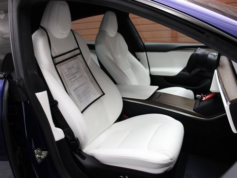 Used 2022 Tesla Model S AWD image 20