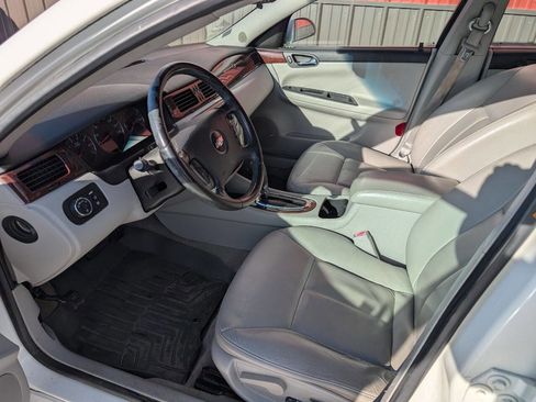 Used 2009 Chevrolet Impala LT w/ Luxury Edition Package image 9