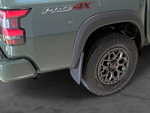 New 2026 Nissan Frontier PRO-4X w/ Pro-4x Convenience Package AWD/4WD image 13