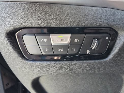 Used 2026 BMW 330i Sedan w/ Convenience Package image 22