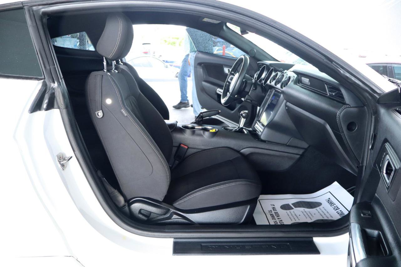 Used 2019 Ford Mustang Coupe RWD image 31