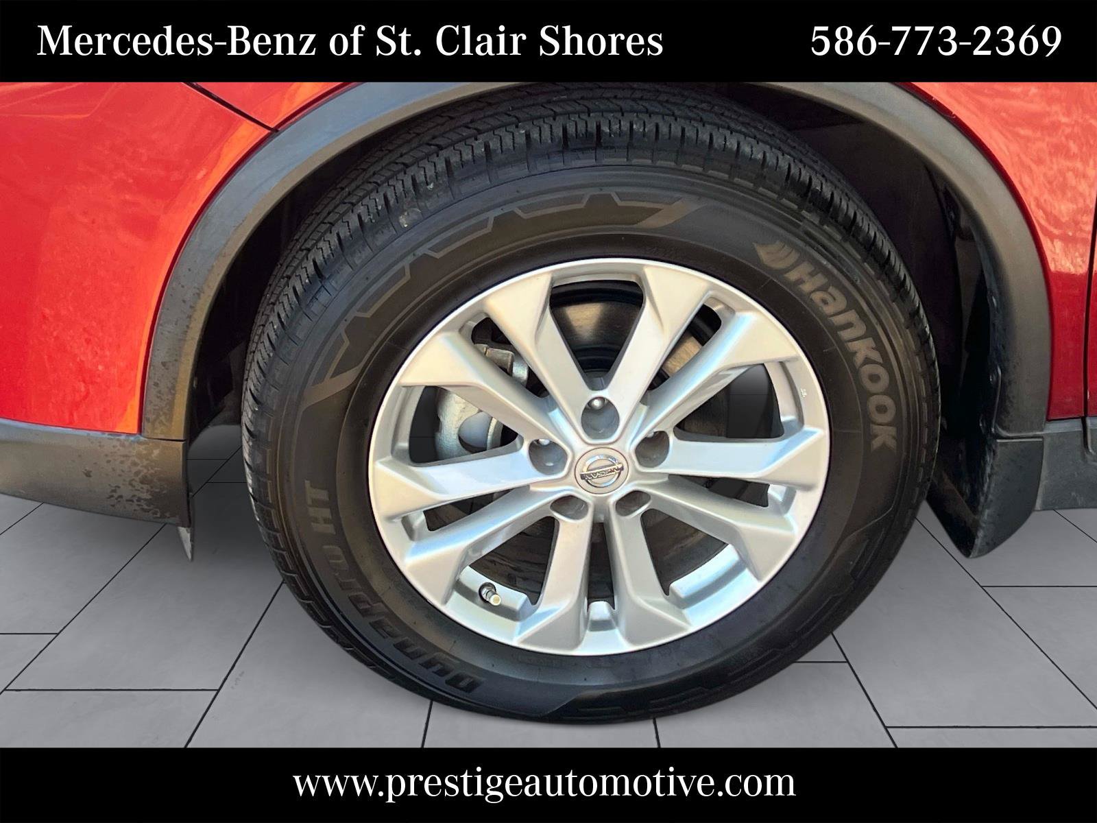 Used 2015 Nissan Rogue SV FWD image 11