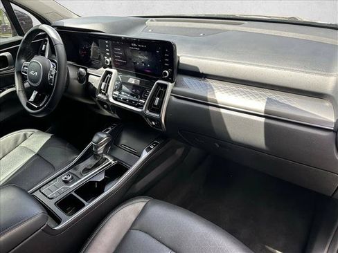 Used 2023 Kia Sorento S FWD image 29