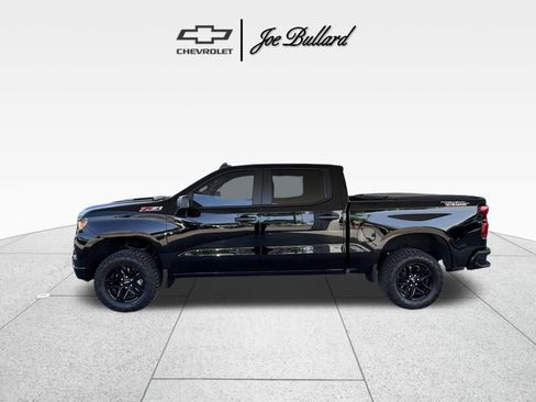 Used 2025 Chevrolet Silverado 1500 Custom Trail Boss AWD/4WD image 6
