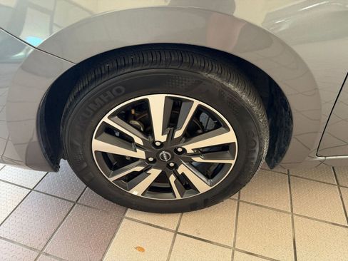 Used 2025 Nissan Versa SV FWD image 24