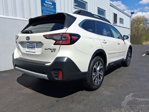 Used 2022 Subaru Outback Limited XT AWD/4WD image 10