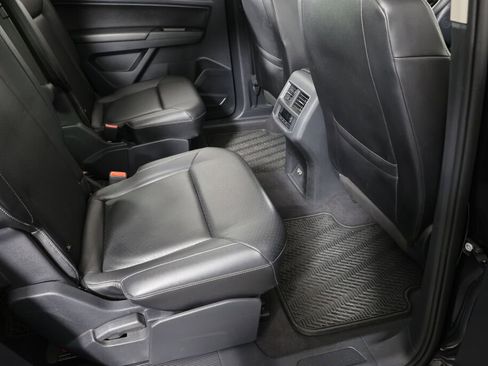 Used 2019 Volkswagen Atlas SEL R-Line image 23