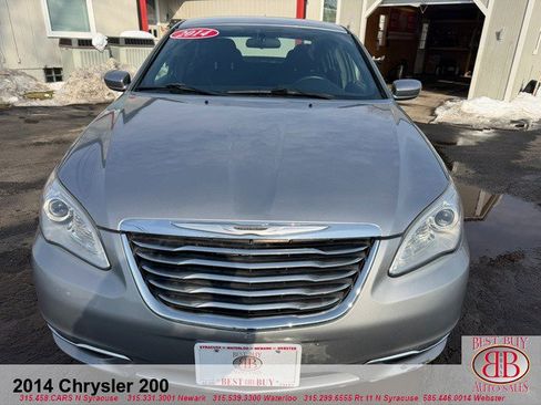 Used 2014 Chrysler 200 Touring FWD image 8