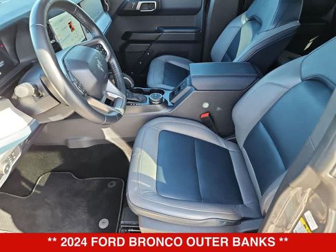 Used 2024 Ford Bronco Outer Banks AWD/4WD image 15