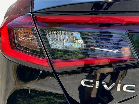 Used 2022 Honda Civic Sport Touring image 24