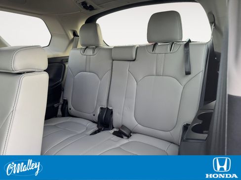 Certified 2025 Honda Pilot EX-L image 12