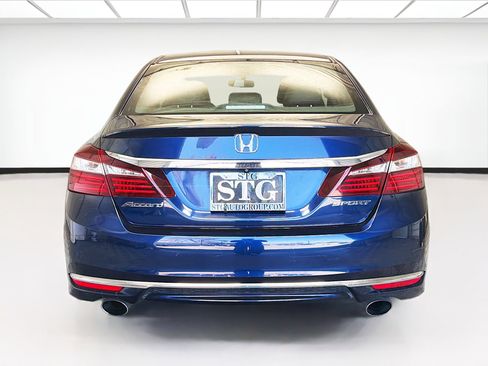 Used 2016 Honda Accord Sport image 5