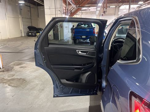 Used 2018 Ford Edge SEL AWD/4WD image 24