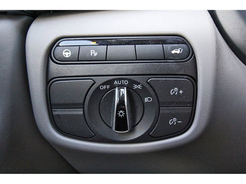 Used 2023 INFINITI QX50 Luxe image 19