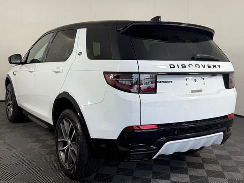 New 2025 Land Rover Discovery Sport Dynamic SE image 5