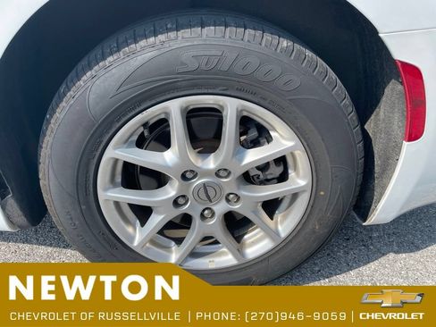 Used 2023 Chrysler Pacifica Touring-L FWD image 21