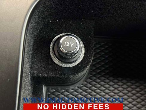 Used 2020 Bentley Bentayga Design Series image 40