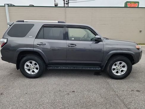 Used 2019 Toyota 4Runner SR5 image 6