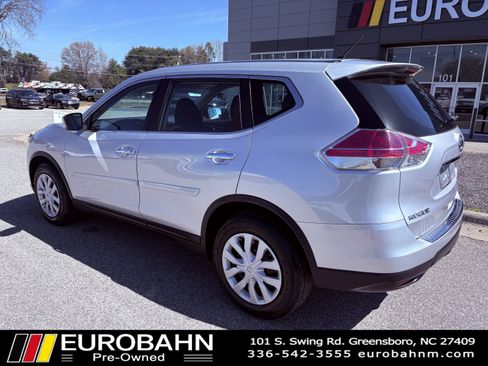 Used 2014 Nissan Rogue S image 26