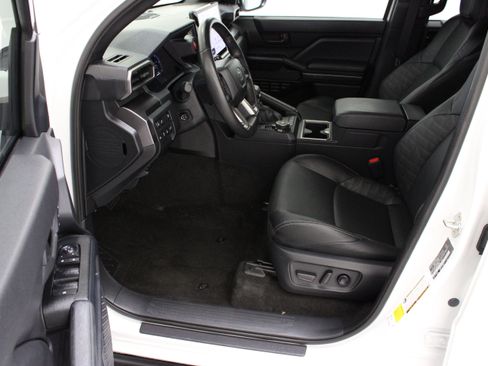 Used 2025 Toyota 4Runner TRD Off-Road Premium w/ Tow Technology Package AWD/4WD image 14