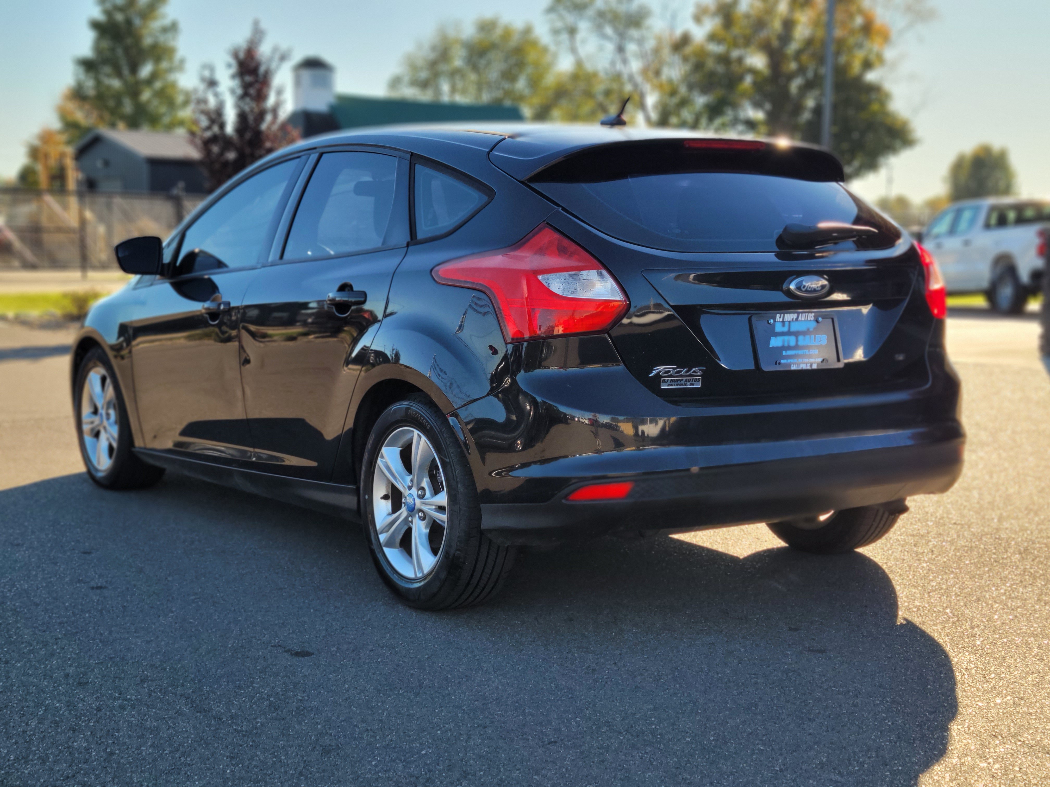 Used 2012 Ford Focus SE FWD image 6