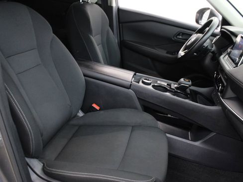 Used 2024 Nissan Rogue S AWD/4WD image 22