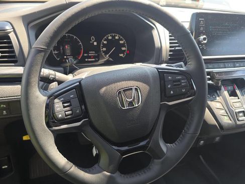Used 2026 Honda Odyssey Elite image 14