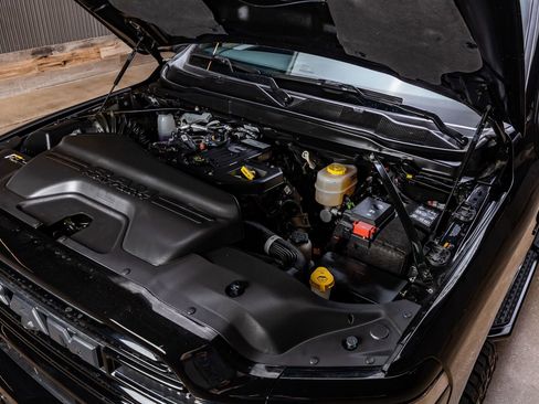 Used 2025 RAM 3500 Laramie w/ Night Edition image 40