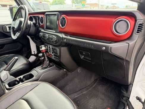 Used 2018 Jeep Wrangler Unlimited Rubicon AWD/4WD image 21