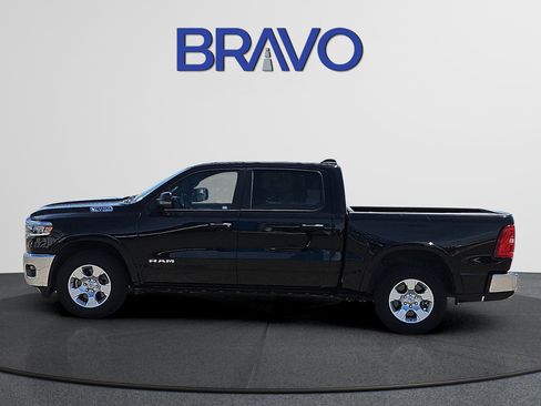 Used 2025 RAM 1500 Big Horn AWD/4WD image 2