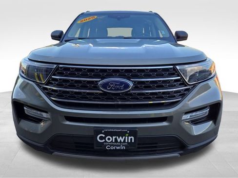 Used 2020 Ford Explorer XLT w/ Equipment Group 202A AWD/4WD image 4