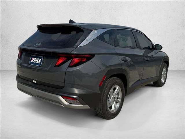Used 2025 Hyundai Tucson SE FWD image 5