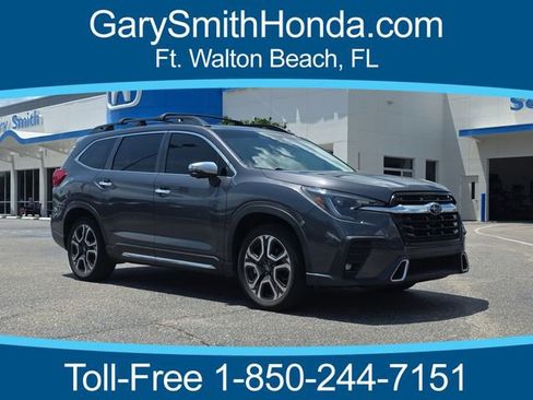 Used 2023 Subaru Ascent Touring AWD/4WD image 1