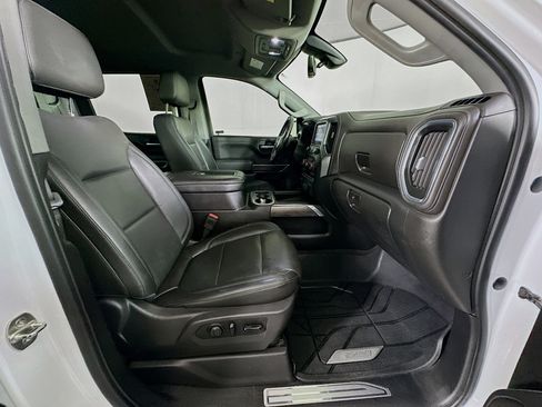 Used 2019 Chevrolet Silverado 1500 LTZ image 30