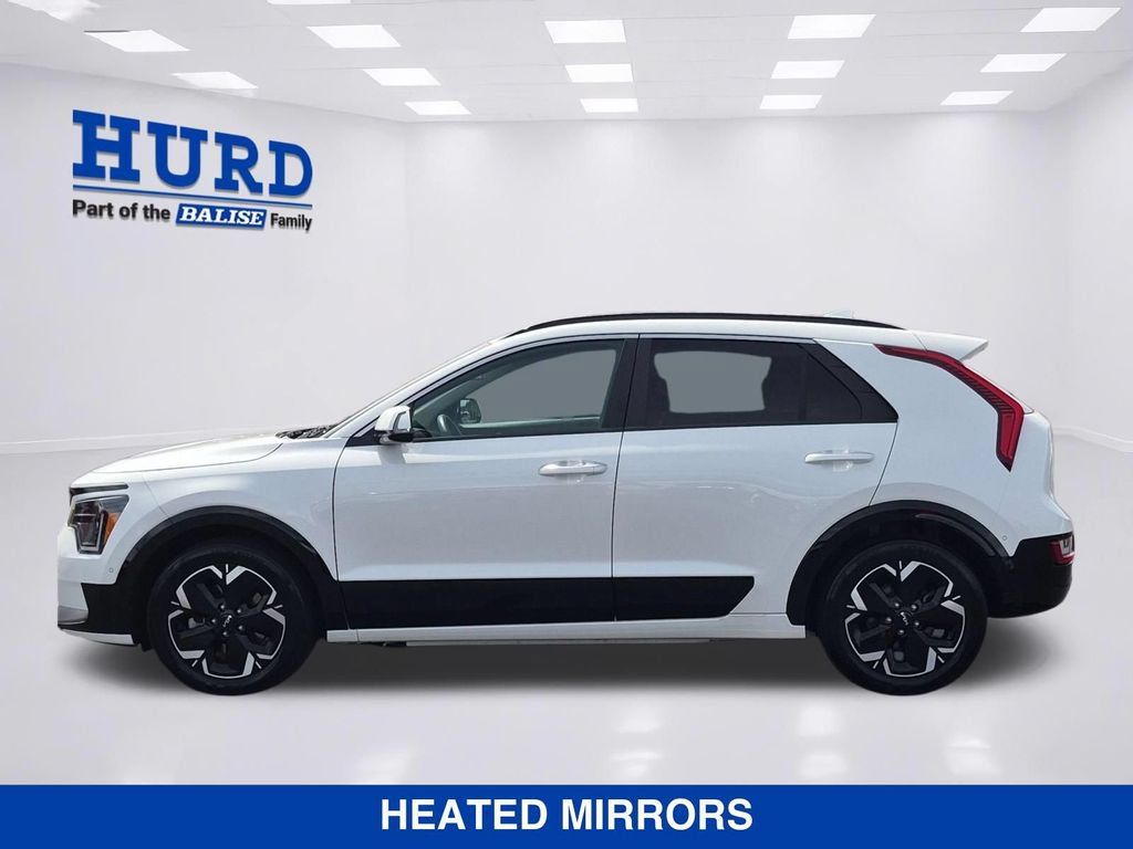 Used 2023 Kia Niro Wave w/ Wave Preserve Package FWD image 6