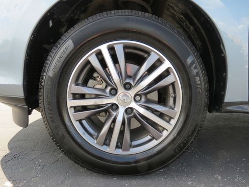 Used 2018 INFINITI QX60 FWD w/ Premium Plus Package image 9