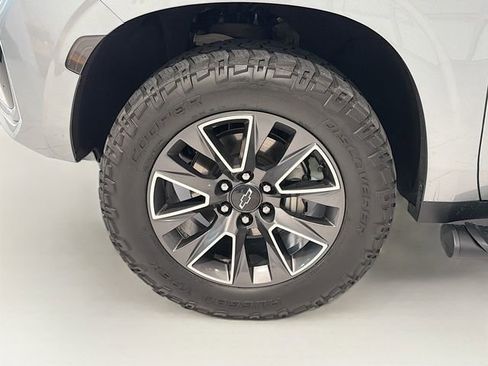 Certified 2023 Chevrolet Tahoe Z71 w/ Luxury Package image 30