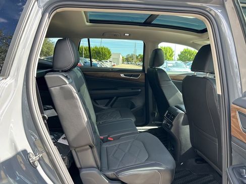 New 2026 Volkswagen Atlas SE FWD image 45