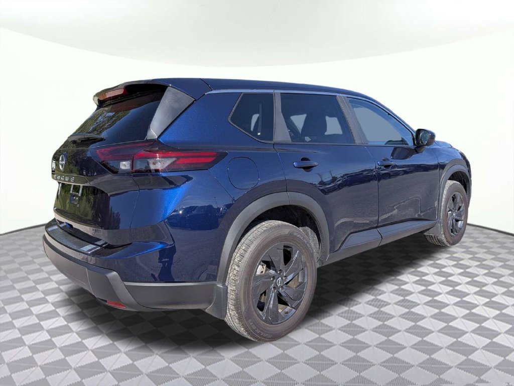 Used 2026 Nissan Rogue SV w/ Cold Weather Package FWD image 3