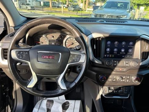 Used 2020 GMC Terrain SLE w/ Driver Convenience Package AWD/4WD image 17