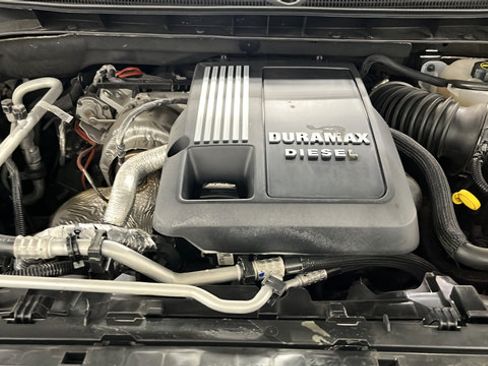Used 2024 Chevrolet Silverado 1500 ZR2 w/ Technology Package AWD/4WD image 28