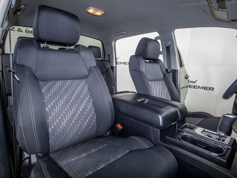 Used 2021 Toyota Tundra SR5 w/ Trail Edition AWD/4WD image 15