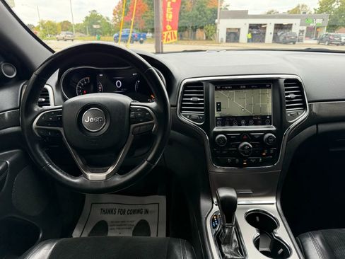 Used 2018 Jeep Grand Cherokee Altitude image 31